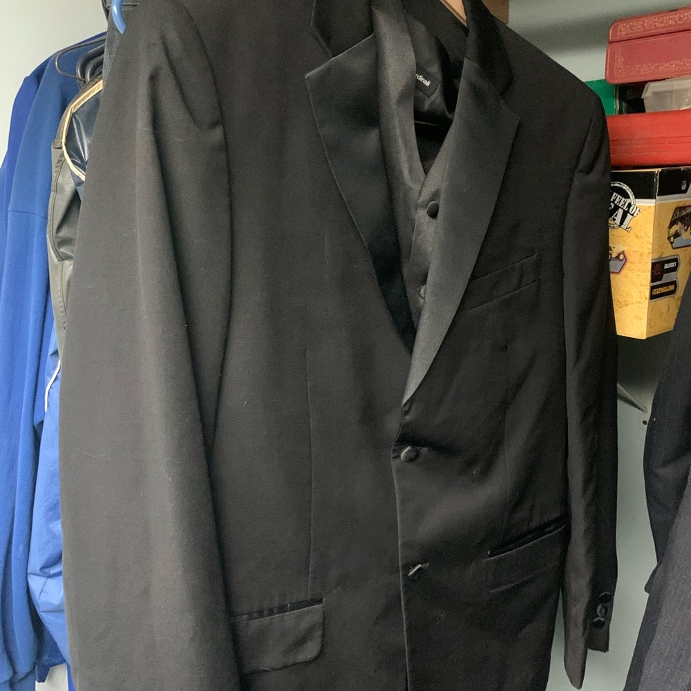 6 different suits